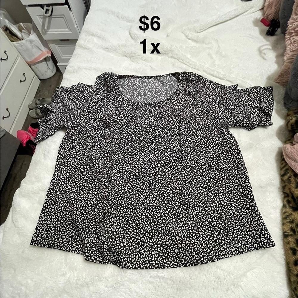 SHEIN Black and White Patterned Blouse